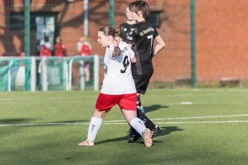 Bild 263 - wBJ SV Wahlstedt - SV Henstedt Ulzburg : Ergebnis: 0:1